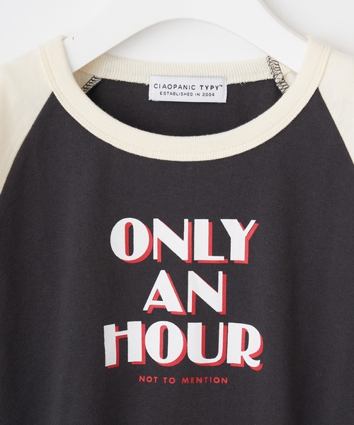 CIAOPANIC TYPY（チャオパニックティピー）の「【KIDS】【ZOZOTOWN限定】配色ラグランプリントTee/ONLY（Tシャツ/カットソー・キッズ・オフホワイト/チャコールグレー・SMALL/MEDIUM/LARGE/X-LARGE/XX-LARGE）」の3枚目の写真