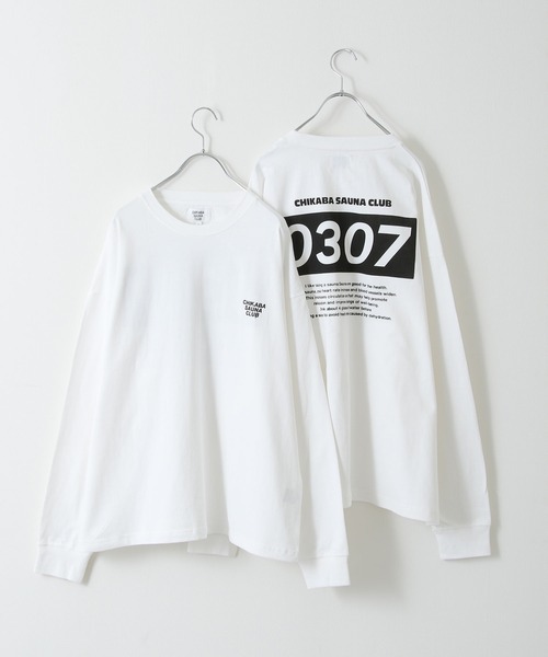 CHIKABA（チカバ）の「【CHIKABA SAUNA CLUB 】 オーバーサイズ ロングTシャツ（Tシャツ/カットソー・レディース・ホワイト/ブラック/チャコール/ホワイト系/ホワイト系1/ホワイト系2/ブラック系1/グレー系・MEDIUM/LARGE）」の3枚目の写真