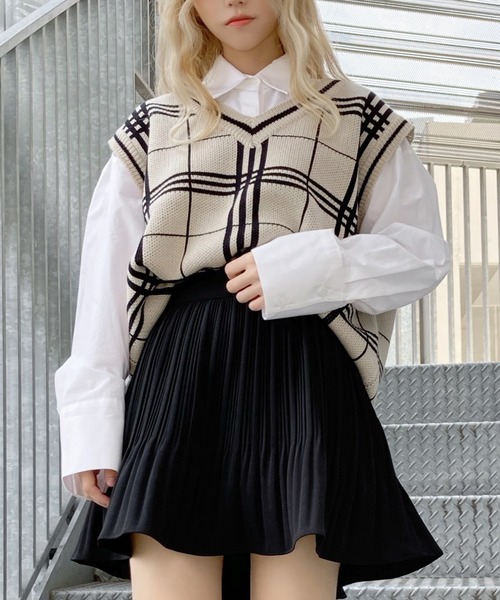 Figments（フィグメンツ）の「チェックニットベスト（ベスト・レディース・ブラック/ベージュ・FREE）」の2枚目の写真