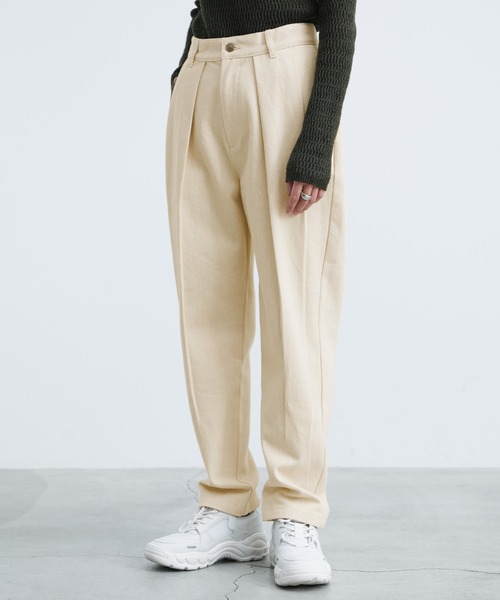 select MOCA(セレクトモカ)の「ボックスタックテーパードパンツ(デニムパンツ・レディース・ブラック/アイボリー・SMALL/MEDIUM)」の13枚目の写真