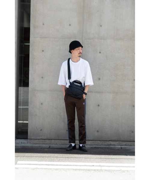 DEVICE+(デバイスプラス)の「抗菌 抗ウイルス DEVICE+ ナイロン ミニ ヘルメットバッグ(ショルダーバッグ・レディース・ブラック・FREE)」の19枚目の写真