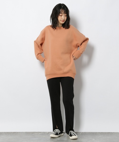 LAKOLE(ラコレ)の「ブラッシュBIGクルーネックプルオーバー / 219691(スウェット・レディース・オフホワイト/ブラック/シャーベット/カーキ・SMALL/MEDIUM)」の6枚目の写真