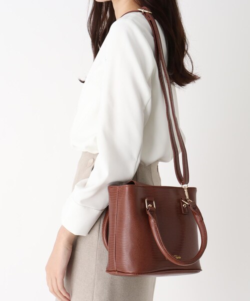 Ober Tashe(オーバータッシェ)の「被せ付きショルダー(ショルダーバッグ・レディース・ブラック/ベージュ/ブラウン系6/ピンク系・FREE)」の6枚目の写真