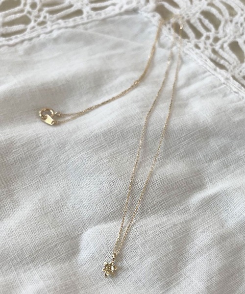 mangata(モンガータ)の「Lily necklace(ネックレス・レディース・ゴールド・FREE)」の5枚目の写真