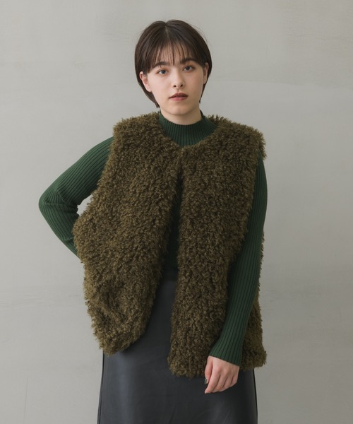 RETRO GIRL（レトロガール）の「ファーベスト（ベスト・レディース・ブラウン/アイボリー/グリーン/ライトグレー/ライトブラウン/ブラック・FREE）」の6枚目の写真