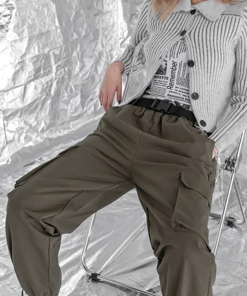 FOLLOWIN（フォロウィン）の「ベルトチェーンストリートカーゴパンツ（カーゴパンツ・レディース・ブラック/ベージュ/カーキ・FREE）」の6枚目の写真