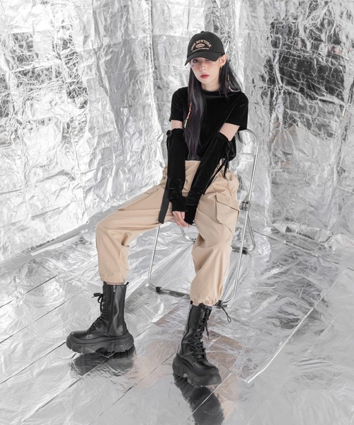 FOLLOWIN（フォロウィン）の「ベルトチェーンストリートカーゴパンツ（カーゴパンツ・レディース・ブラック/ベージュ/カーキ・FREE）」の15枚目の写真