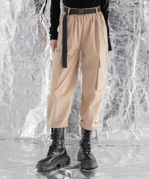 FOLLOWIN（フォロウィン）の「ベルトチェーンストリートカーゴパンツ（カーゴパンツ・レディース・ブラック/ベージュ/カーキ・FREE）」の17枚目の写真