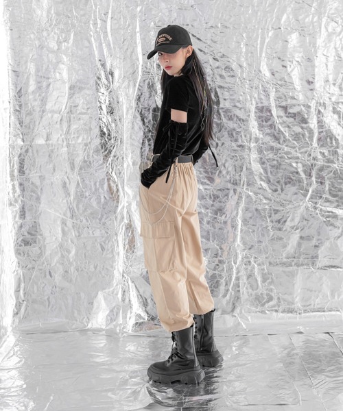 FOLLOWIN（フォロウィン）の「ベルトチェーンストリートカーゴパンツ（カーゴパンツ・レディース・ブラック/ベージュ/カーキ・FREE）」の13枚目の写真