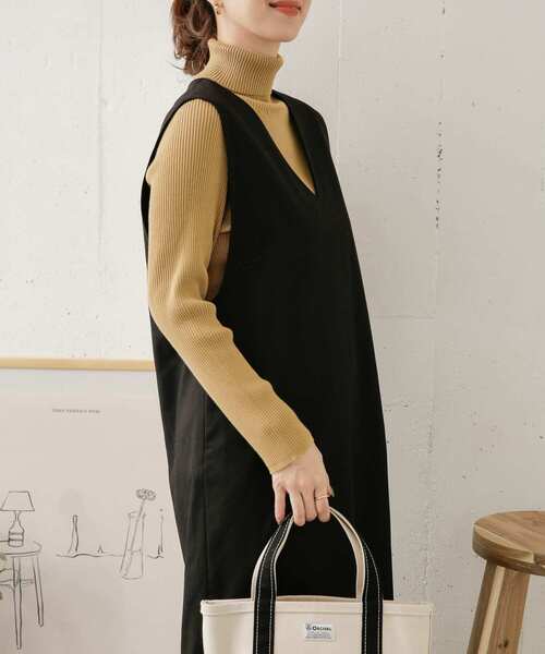 URBAN RESEARCH DOORS(アーバンリサーチドアーズ)の「タートルネックリブニット(ニット/セーター・レディース・ブラック/ベージュ/グレー系その他・ONE)」の8枚目の写真