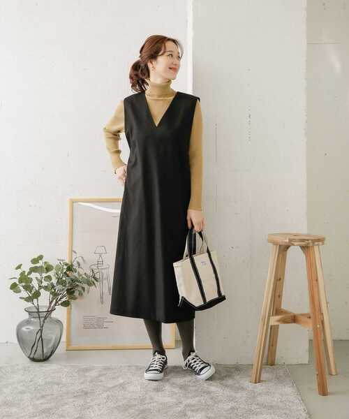 URBAN RESEARCH DOORS(アーバンリサーチドアーズ)の「タートルネックリブニット(ニット/セーター・レディース・ブラック/ベージュ/グレー系その他・ONE)」の11枚目の写真