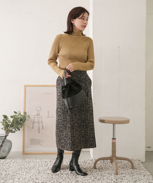 URBAN RESEARCH DOORS(アーバンリサーチドアーズ)の「タートルネックリブニット(ニット/セーター・レディース・ブラック/ベージュ/グレー系その他・ONE)」の22枚目の写真