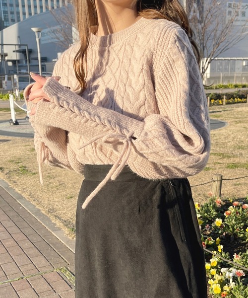 apres jour（アプレジュール）の「袖レースアップケーブルニット【ZOZOTOWN限定アイテム】（ニット/セーター・レディース・ピンク/アイボリー/モカ・X-LARGE/フリー）」の16枚目の写真