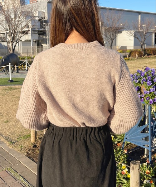 apres jour（アプレジュール）の「袖レースアップケーブルニット【ZOZOTOWN限定アイテム】（ニット/セーター・レディース・ピンク/アイボリー/モカ・X-LARGE/フリー）」の18枚目の写真