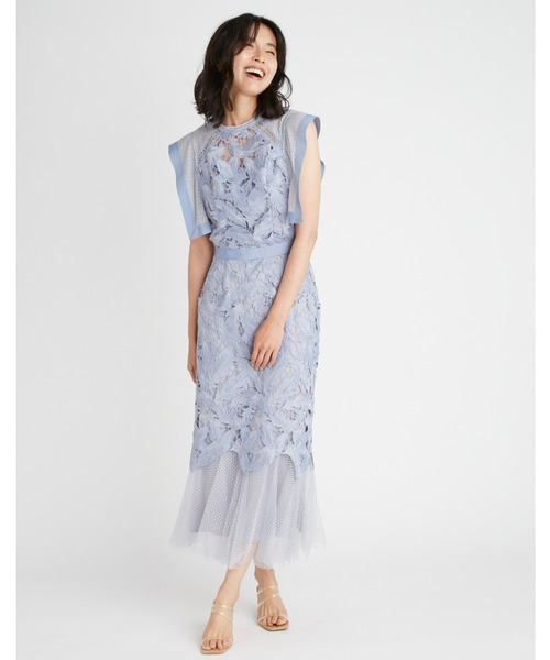 SNIDEL（スナイデル）の「フェザーモチーフレースドッキングスカート