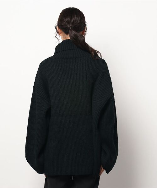 ACYM(アシーム)の「Turtle neck mini ニット(ニット/セーター・レディース・ベージュ/ブラック・FREE)」の17枚目の写真
