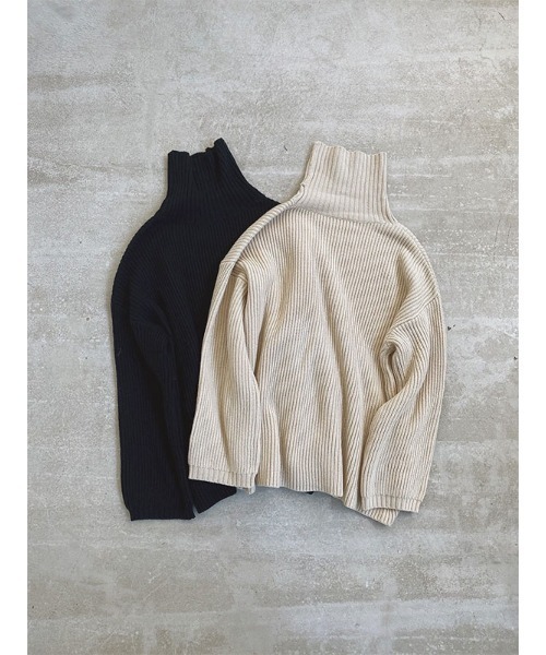 ACYM(アシーム)の「Turtle neck mini ニット(ニット/セーター・レディース・ベージュ/ブラック・FREE)」の3枚目の写真