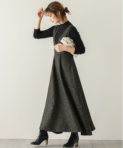La-gemme（ラジェム）の「深Vネックジャンパースカート（ワンピース・レディース・ブラック/ブラック系その他3/ミックスグレー/ブラウン系その他2・M/L）」の10枚目の写真