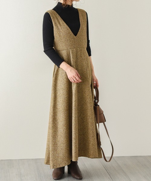 La-gemme（ラジェム）の「深Vネックジャンパースカート（ワンピース・レディース・ブラック/ブラック系その他3/ミックスグレー/ブラウン系その他2・M/L）」の6枚目の写真