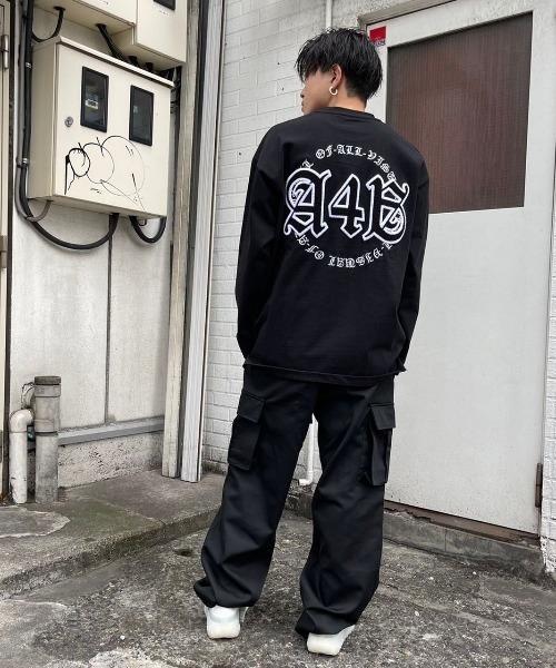 A4A(エーフォーエー)の「A4A/エーフォーエー/スタジアムログスリーブTシャツ(Tシャツ/カットソー・メンズ・ホワイト/ブラック・MEDIUM/LARGE)」の11枚目の写真