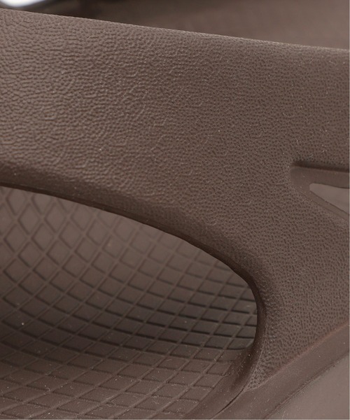 Spick & Span（スピックアンドスパン）の「≪追加≫【OOFOS】 Original（サンダル・レディース・ブラック/ベージュ/ホワイト/ブラウン・23/24/25）」の6枚目の写真