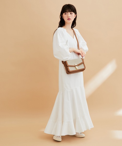 ADAM ET ROPE'（アダムエロペ）の「キャンバスショルダーバッグ（ショルダーバッグ・レディース・ネイビー/キャメル・FREE）」の18枚目の写真