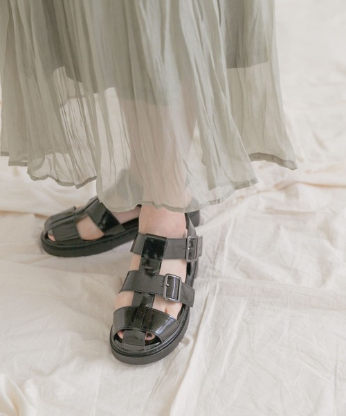 ITEMS URBANRESEARCH（アイテムズ アーバンリサーチ）の「グルカサンダル（サンダル・レディース・ブラック/オフホワイト・SMALL/MEDIUM/LARGE）」の7枚目の写真