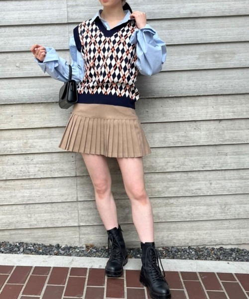 ALAND（エーランド）の「3.3Field Trip／ツートーンアーガイルベスト  2277661（ベスト・レディース・ネイビー/イエロー・FREE）」の3枚目の写真