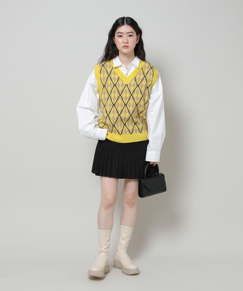 ALAND（エーランド）の「3.3Field Trip／ツートーンアーガイルベスト  2277661（ベスト・レディース・ネイビー/イエロー・FREE）」の8枚目の写真