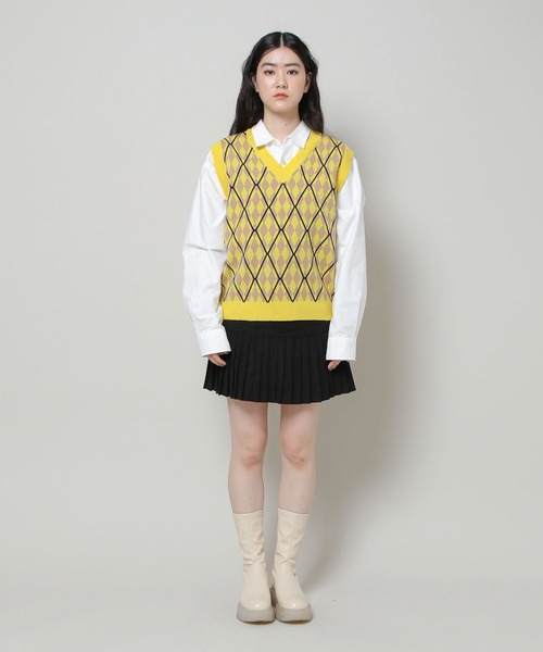 ALAND（エーランド）の「3.3Field Trip／ツートーンアーガイルベスト  2277661（ベスト・レディース・ネイビー/イエロー・FREE）」の9枚目の写真