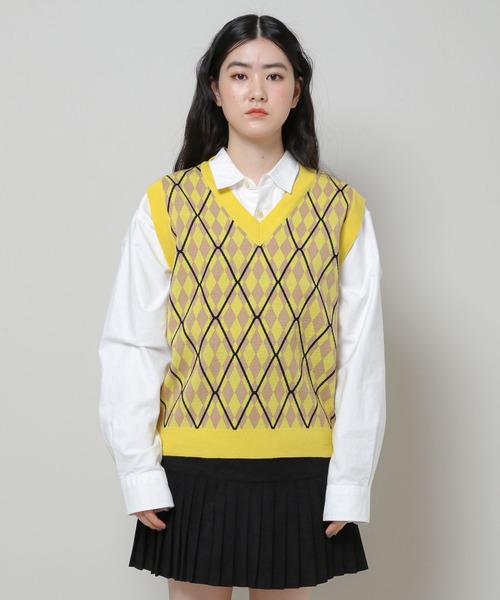 ALAND（エーランド）の「3.3Field Trip／ツートーンアーガイルベスト  2277661（ベスト・レディース・ネイビー/イエロー・FREE）」の10枚目の写真