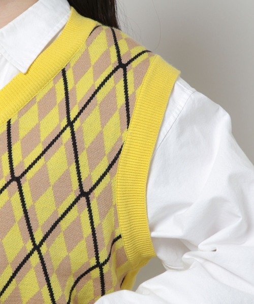 ALAND（エーランド）の「3.3Field Trip／ツートーンアーガイルベスト  2277661（ベスト・レディース・ネイビー/イエロー・FREE）」の15枚目の写真