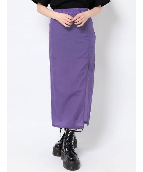 FILA（フィラ）の「FILA スカート【コラボ】（スカート・レディース・ブラック/パープル/レッド・MEDIUM）」の4枚目の写真