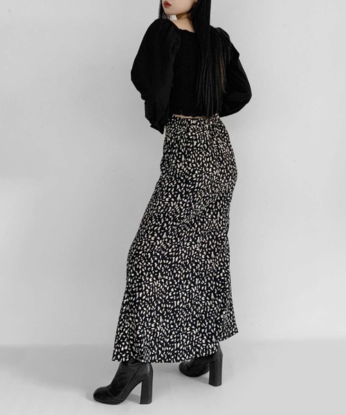 LVEU.(ラブユ.)の「Waist ribbon design blouse / ウエストリボンデザインブラウス(シャツ/ブラウス・レディース・ホワイト/ブラック・FREE)」の10枚目の写真