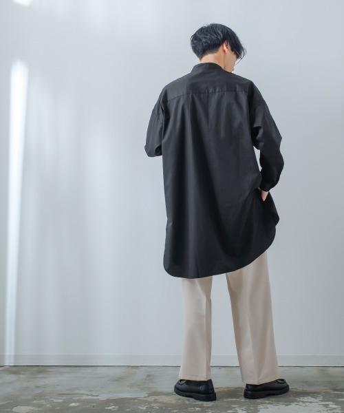 improves(インプローブス)の「【improves】ロング丈 オーバーサイズ バンドカラー 長袖シャツ(シャツ/ブラウス・メンズ・ホワイト/ブラック/グレイッシュベージュ/ダークブラウン・LARGE/MEDIUM)」の19枚目の写真