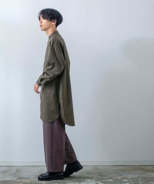 improves(インプローブス)の「【improves】ロング丈 オーバーサイズ バンドカラー 長袖シャツ(シャツ/ブラウス・メンズ・ホワイト/ブラック/グレイッシュベージュ/ダークブラウン・LARGE/MEDIUM)」の10枚目の写真