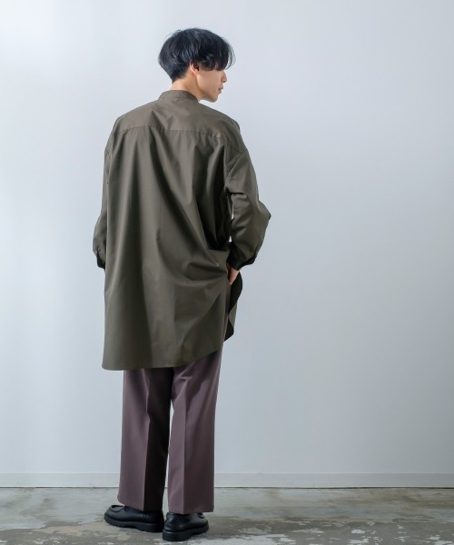 improves(インプローブス)の「【improves】ロング丈 オーバーサイズ バンドカラー 長袖シャツ(シャツ/ブラウス・メンズ・ホワイト/ブラック/グレイッシュベージュ/ダークブラウン・LARGE/MEDIUM)」の13枚目の写真