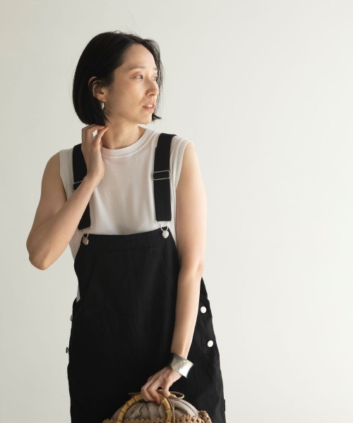 marjour(マージュール)の「TWILL SALOPETTO(サロペット/オーバーオール・レディース・ブラック・M)」の3枚目の写真