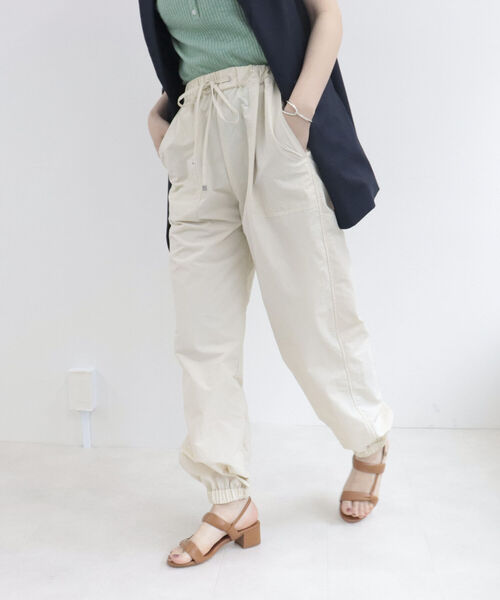 fredy repit（フレディレピ）の「ナイロンジョガーパンツ（その他パンツ・レディース・オリーブ/ブルー/アイボリー・38）」の6枚目の写真