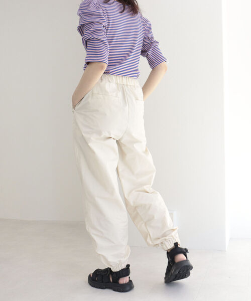 fredy repit（フレディレピ）の「ナイロンジョガーパンツ（その他パンツ・レディース・オリーブ/ブルー/アイボリー・38）」の11枚目の写真