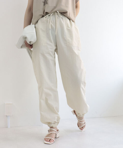 fredy repit（フレディレピ）の「ナイロンジョガーパンツ（その他パンツ・レディース・オリーブ/ブルー/アイボリー・38）」の19枚目の写真