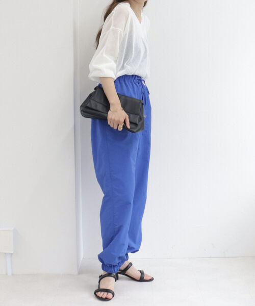 fredy repit（フレディレピ）の「ナイロンジョガーパンツ（その他パンツ・レディース・オリーブ/ブルー/アイボリー・38）」の20枚目の写真