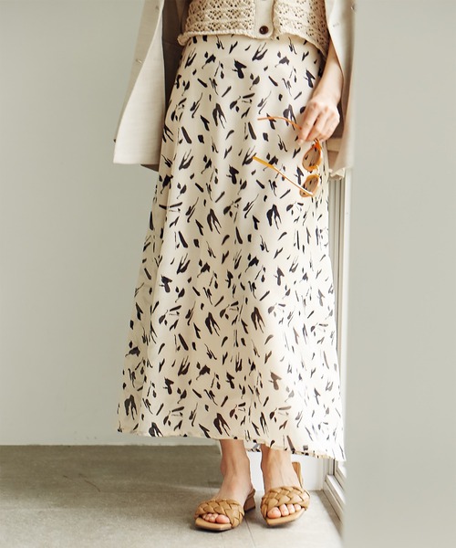 N.(N. Natural Beauty Basic)(エヌエヌナチュラルビューティーベーシック)の「◆ペイントプリントAラインスカート(スカート・レディース・グリーン系その他/ホワイト系その他/ブラック系その他・MEDIUM)」の19枚目の写真