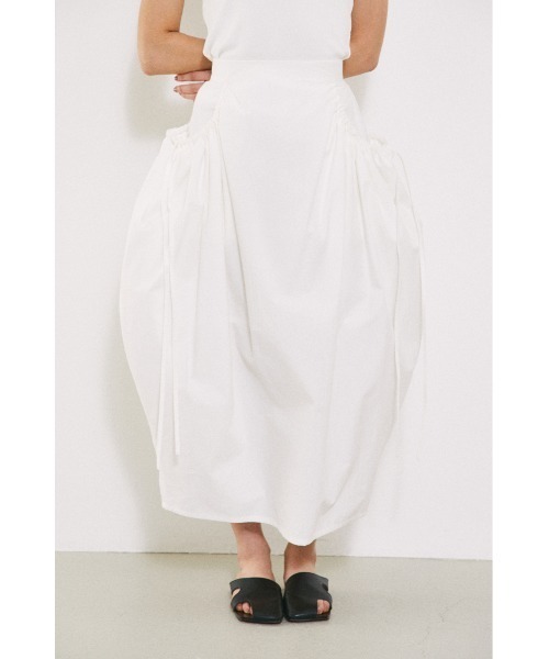 BLACK BY MOUSSY(ブラックバイマウジー)の「gather balloon skirt(ギャザーバルーンスカート)(スカート・レディース・ホワイト/ブラック・1/2)」の9枚目の写真