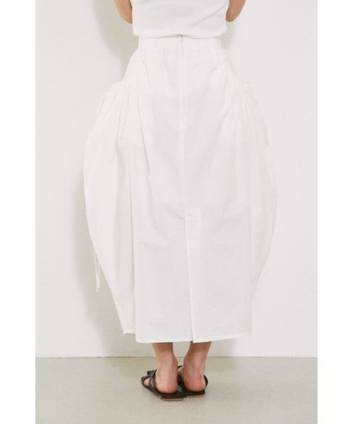 BLACK BY MOUSSY(ブラックバイマウジー)の「gather balloon skirt(ギャザーバルーンスカート)(スカート・レディース・ホワイト/ブラック・1/2)」の11枚目の写真