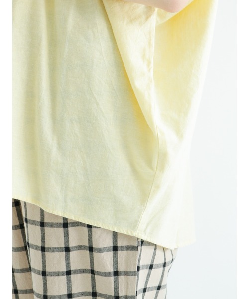 Samansa Mos2（サマンサ モスモス）の「【クールコットン】クルーネック袖タックブラウス（シャツ/ブラウス・レディース・オフホワイト/イエロー/ブルー/チャコール・ﾌﾘ-）」の16枚目の写真
