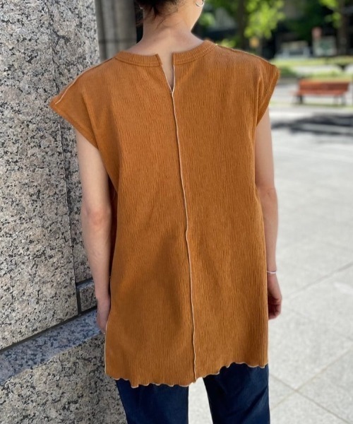 BEARDSLEY(ビアズリー)の「《FRIPIER》メローフレンチカットソー(Tシャツ/カットソー・レディース・ホワイト/ブラック/イエロー/ブロンズ/グリーン系その他2・FREE)」の5枚目の写真