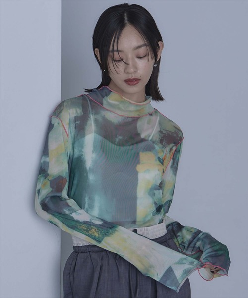 miette(ミエット)の「配色メロープリントチュールシアートップス(Tシャツ/カットソー・レディース・ブラック系その他/ブラウン系その他/マルチ/グリーン/ネイビー/ブルー/オレンジ/ピンク/ライトベージュ/その他/ホワイト系その他/その他1/ライトグリーン/ブルー系その他/ホワイト/オフホワイト/ブラック・FREE)」の10枚目の写真