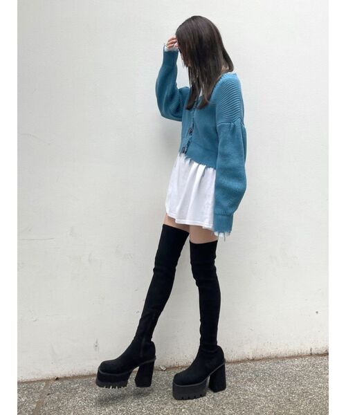 EMODA(エモダ)の「クラッシュリブショートカーディガン(カーディガン/ボレロ・レディース・ブラック/グレー/レッド/ブルー・FREE)」の7枚目の写真