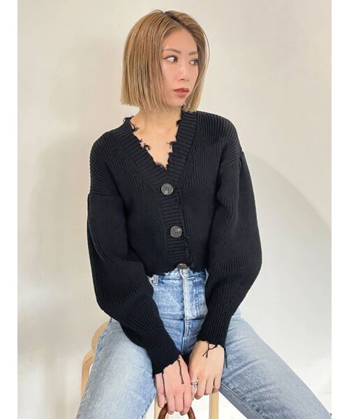 EMODA(エモダ)の「クラッシュリブショートカーディガン(カーディガン/ボレロ・レディース・ブラック/グレー/レッド/ブルー・FREE)」の11枚目の写真
